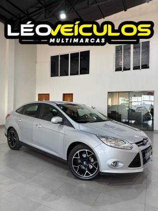 FORD FOCUS 2.0 SE PLUS SEDAN 16V FLEX 4P AUTOMÁTICO